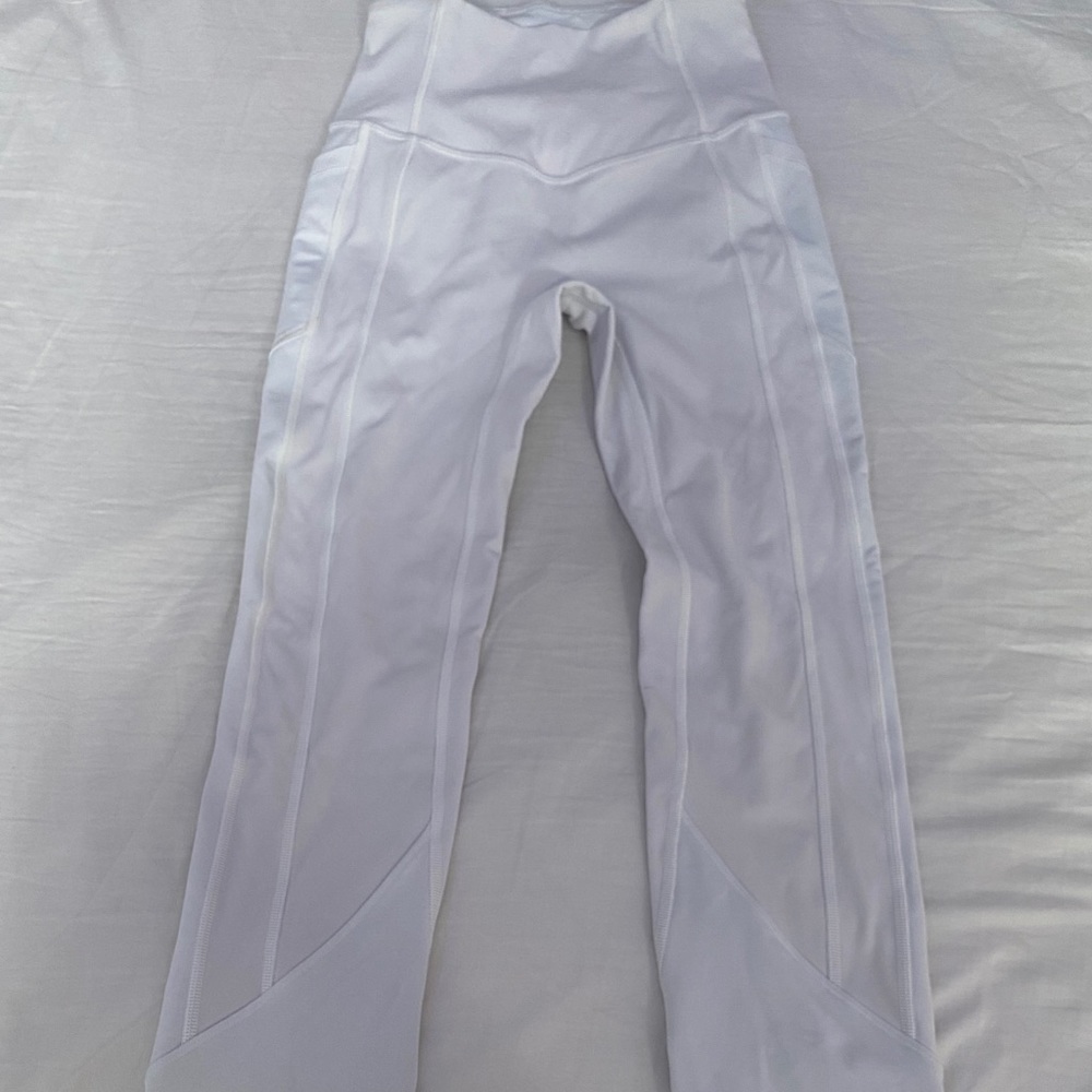 white lulu lemon leggings